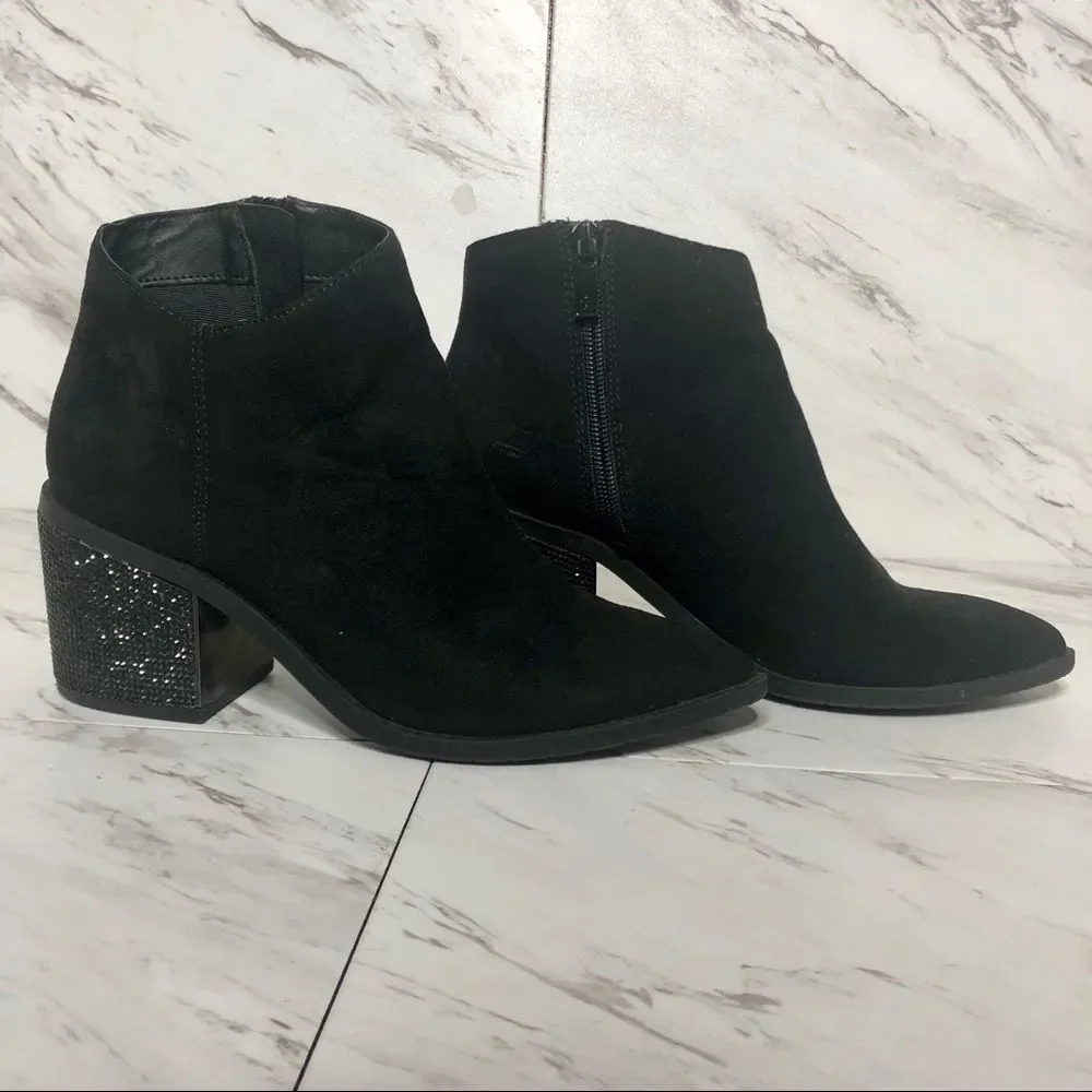 Kenneth Cole Reaction Cue the Music Suede Embellished Block Heel Ankle Bootie 6